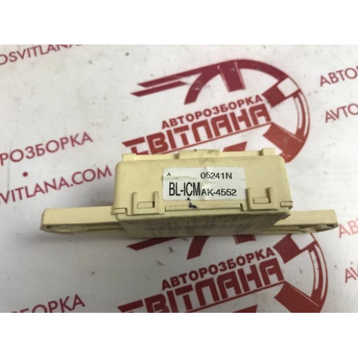 Реле подогрева сидений Kia Sorento 2002-2009 911103E880